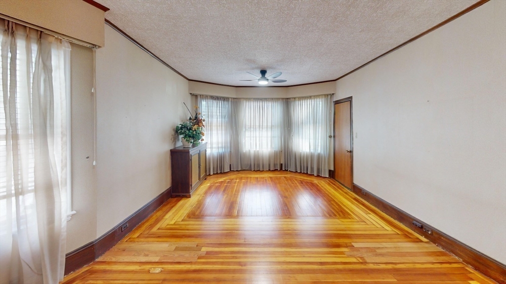 109 Robeson St