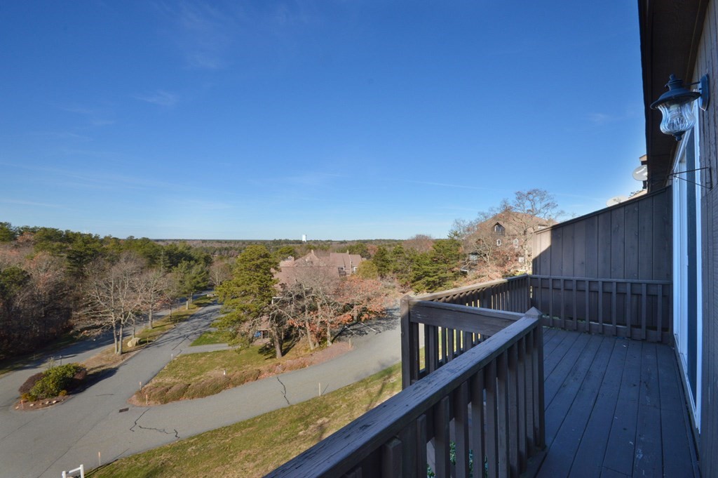 Bourne, Massachusetts 02532, United States, 2 Bedrooms Bedrooms, ,2 BathroomsBathrooms,Residential,Active,227899