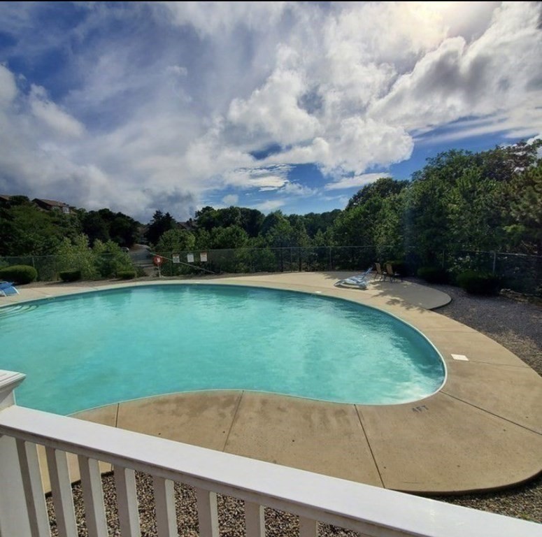 Bourne, Massachusetts 02532, United States, 2 Bedrooms Bedrooms, ,2 BathroomsBathrooms,Residential,Active,227899