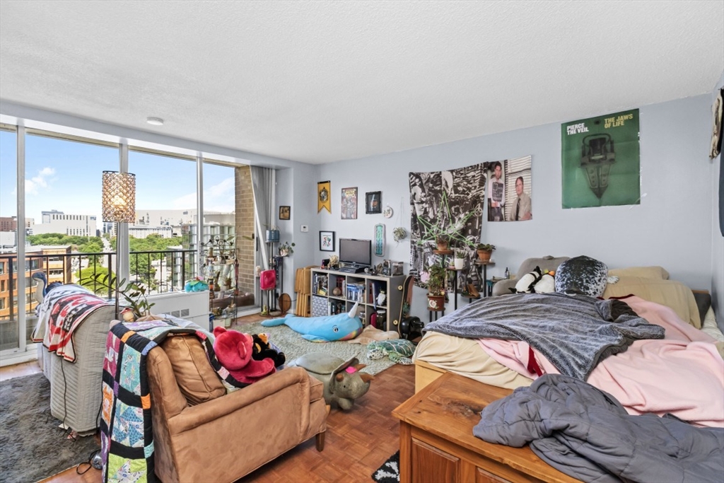 44 Washington St 1113