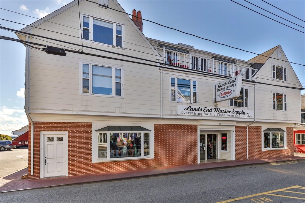 337 Commercial Street