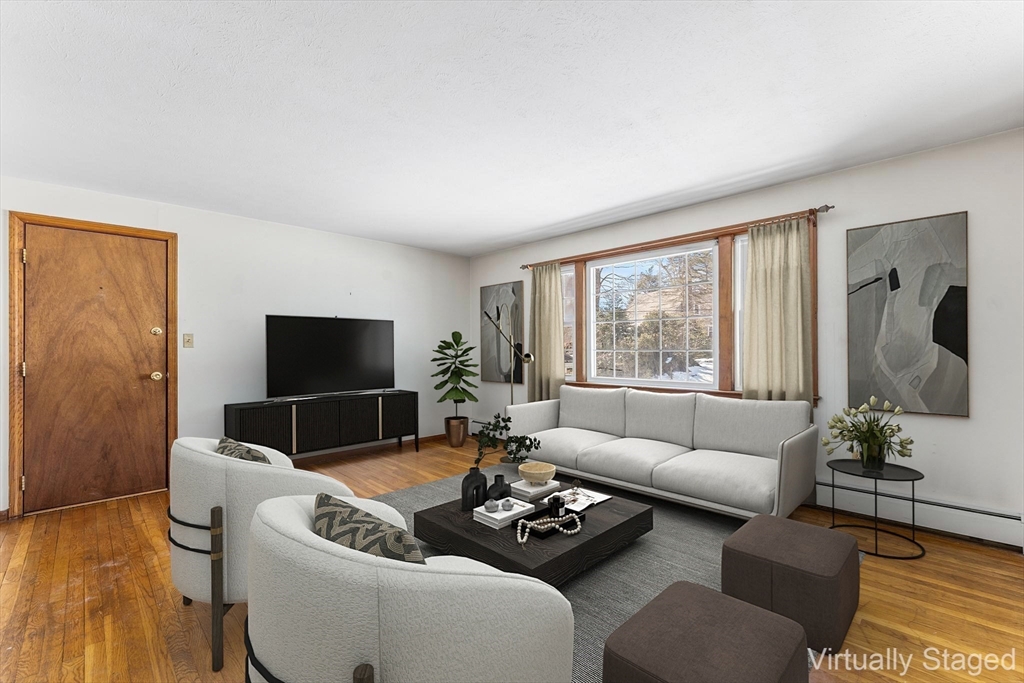 120 Mary Ln 3