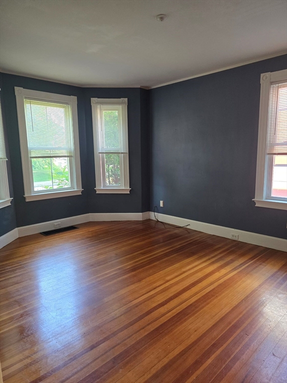 59 Clement Ave 59