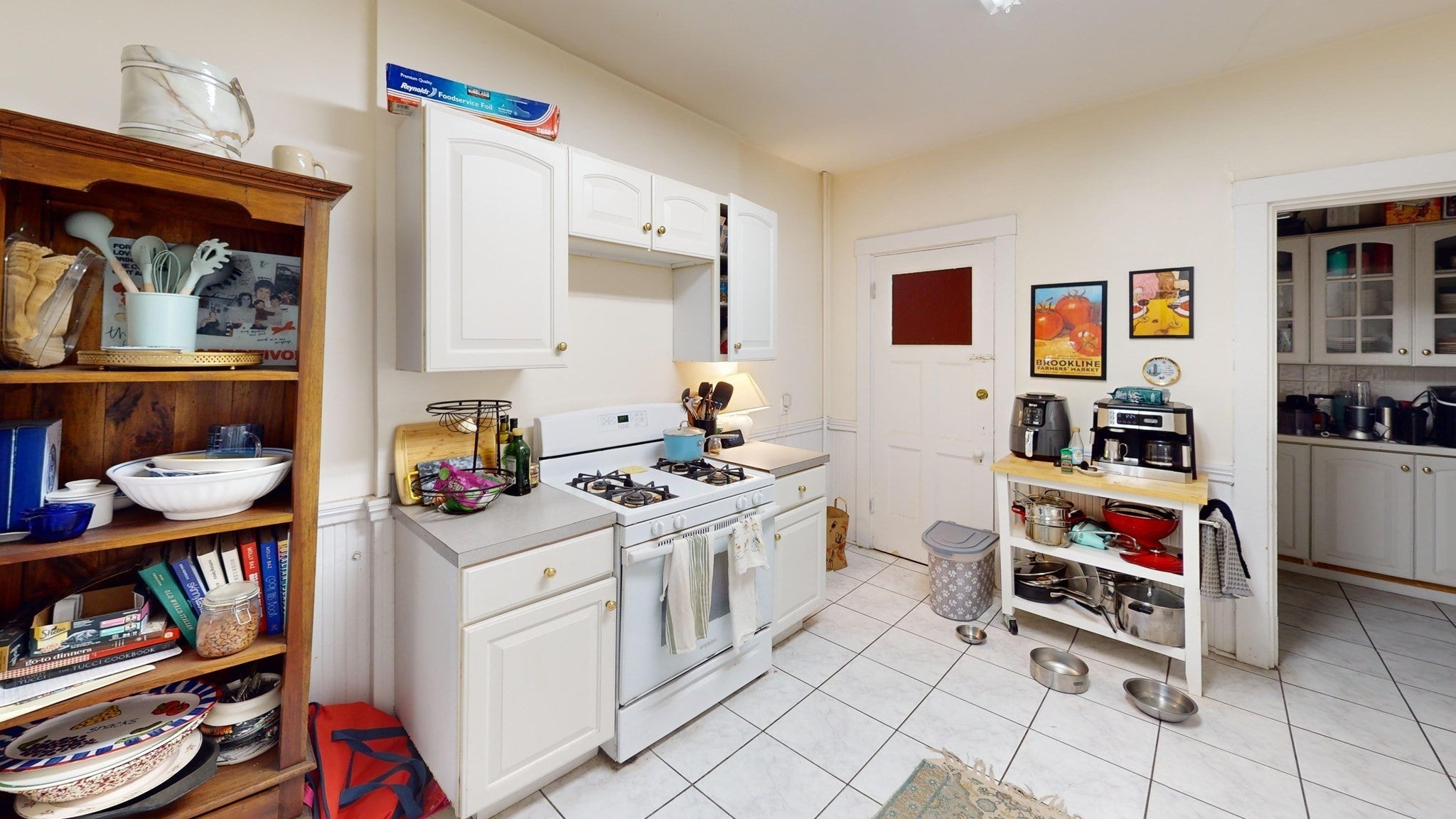 1213 Beacon St #1, Brookline, MA Photo #4