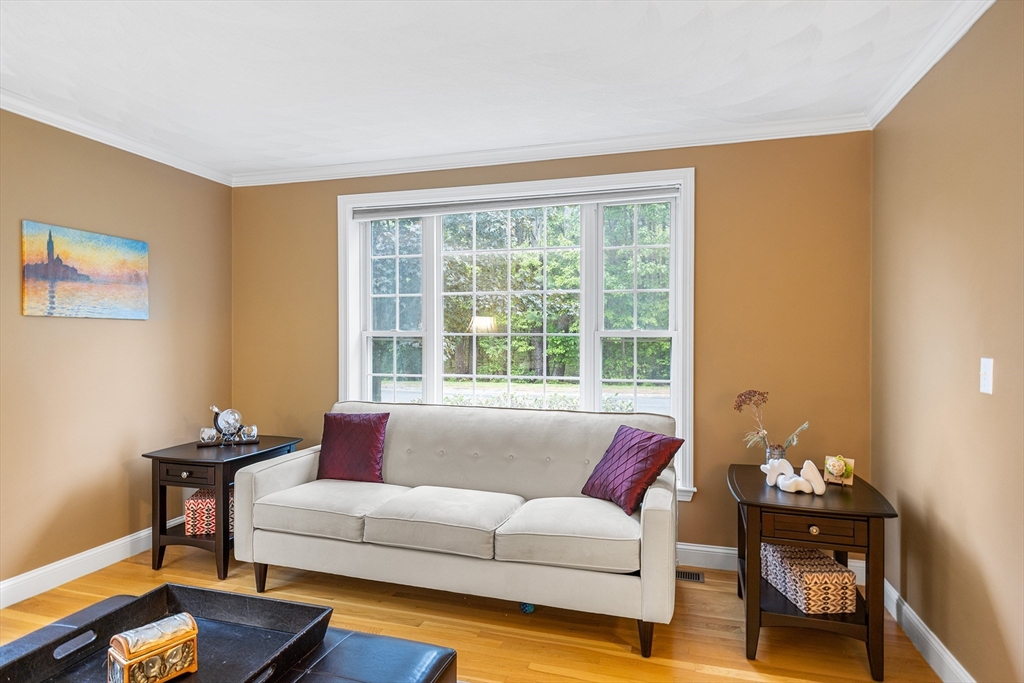 21 Butterfield Ln