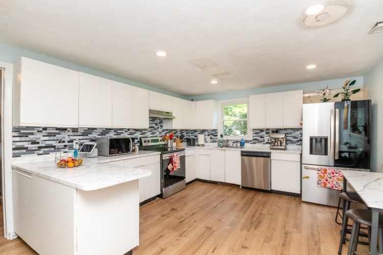 75 Durham Rd 75