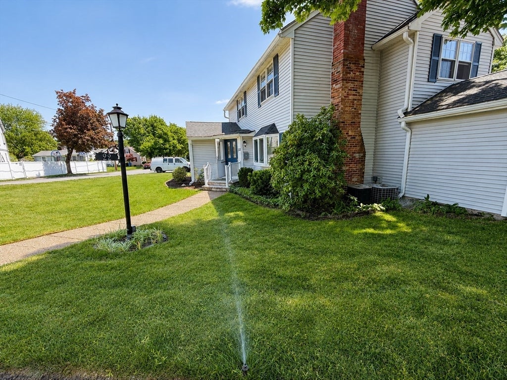 22 Abbott Rd