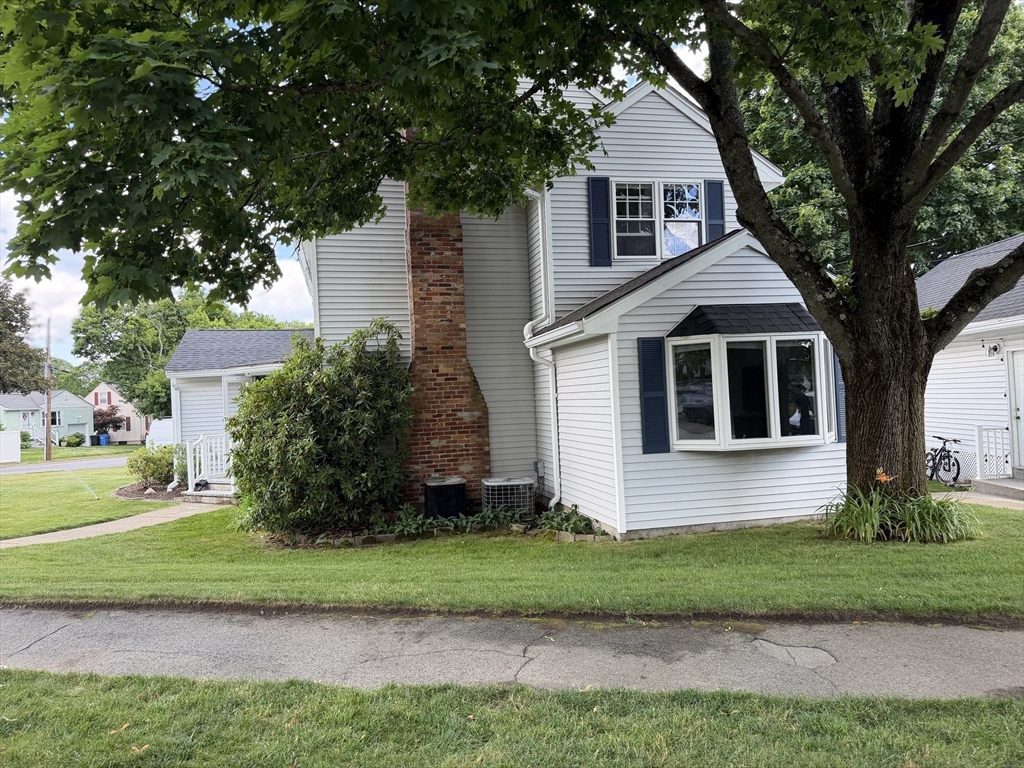 22 Abbott Rd