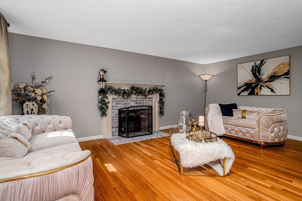 1175 Elm St