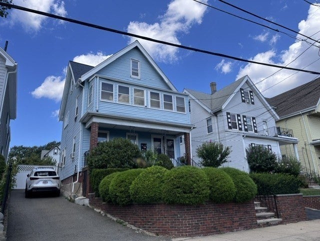 Photo of 72 Foster St, Everett, MA