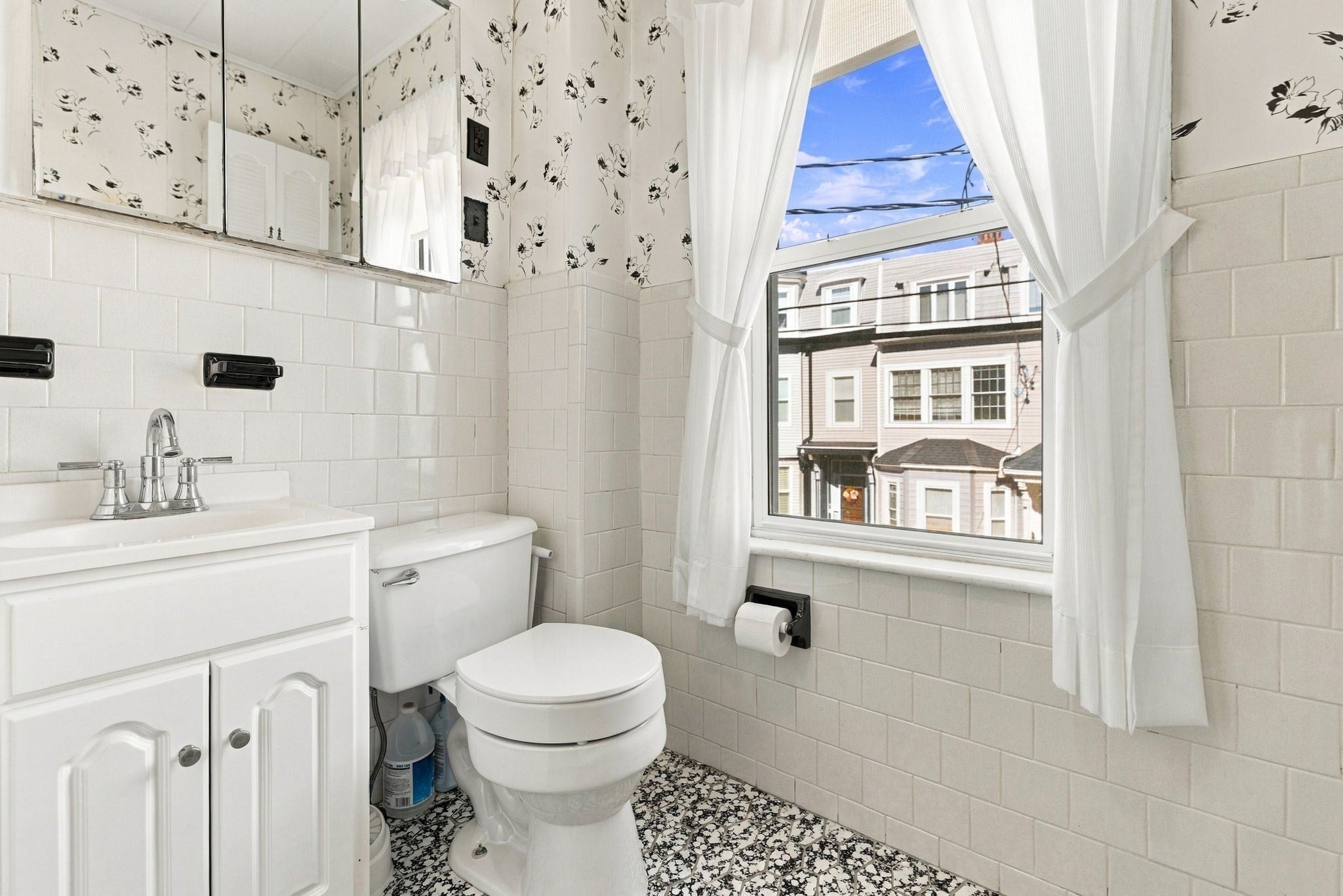 801-1/2 E 3rd St, Boston, MA Photo #19