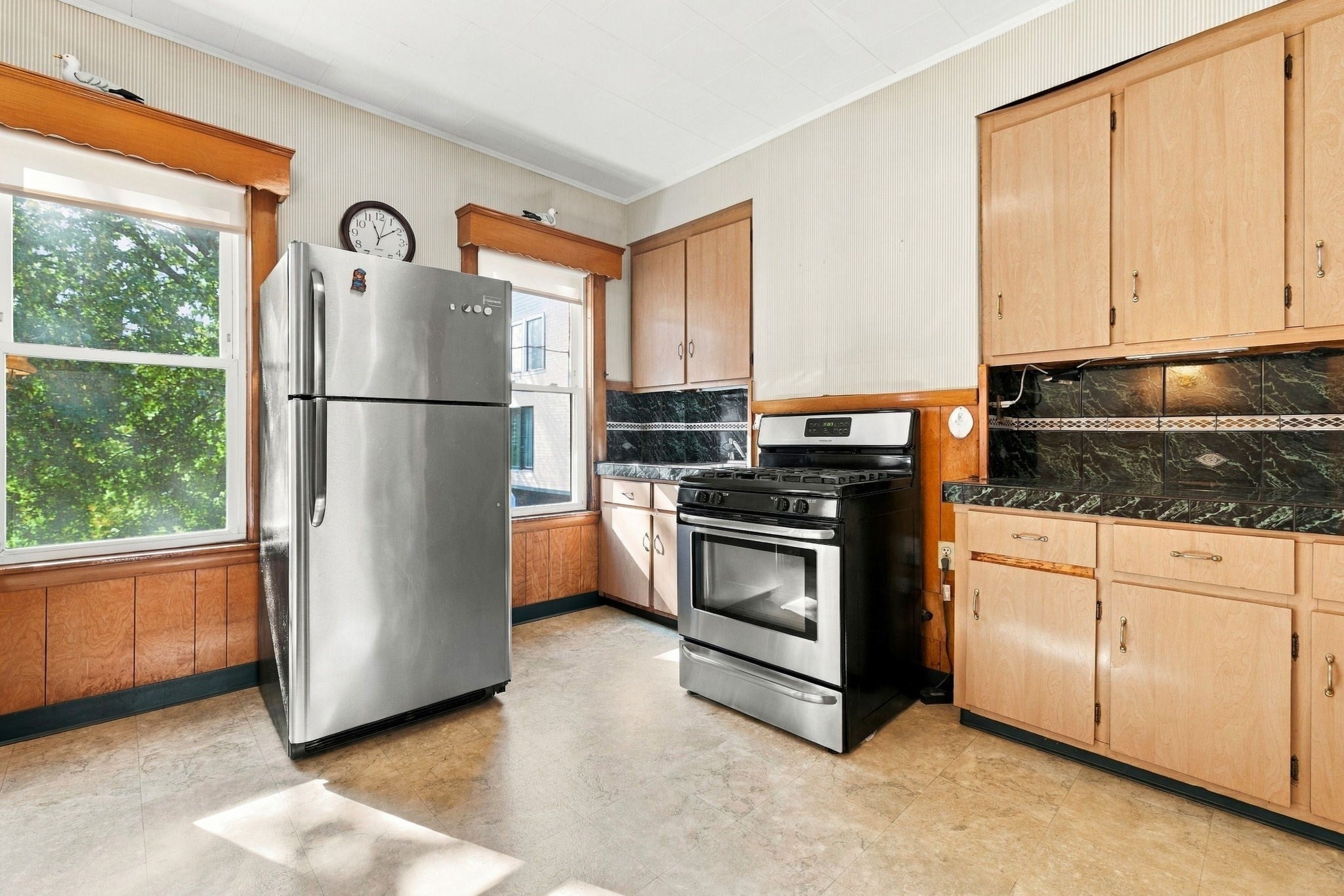 801-1/2 E 3rd St, Boston, MA Photo #27