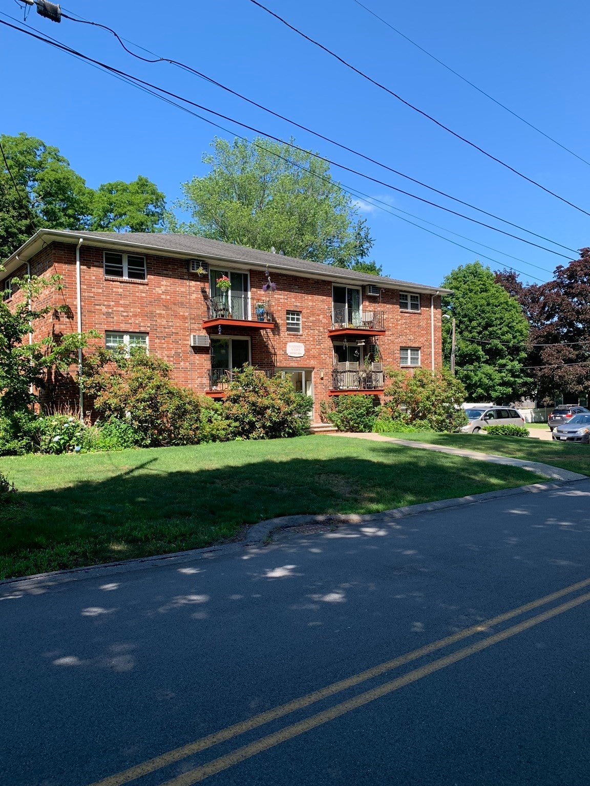 Click for 70 Madison ST #2, Amesbury, MA slideshow