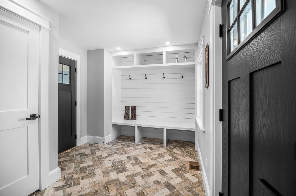 182 High Road