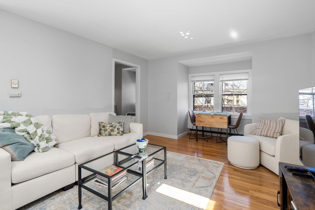 48 Dwight St 5