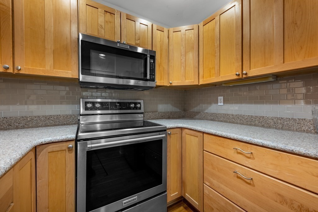 1243 Adams 207
