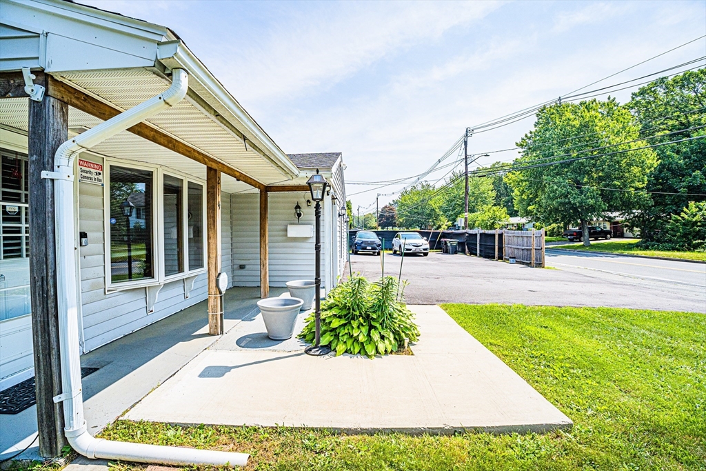 214 Hovenden Ave