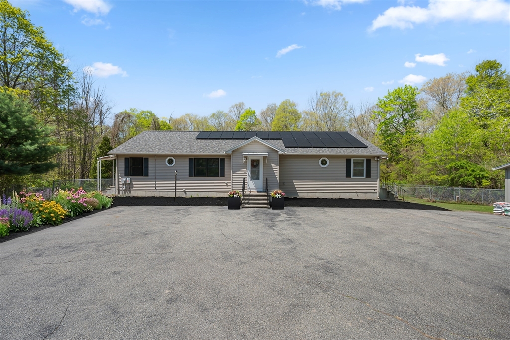 1 Woodmere Rd