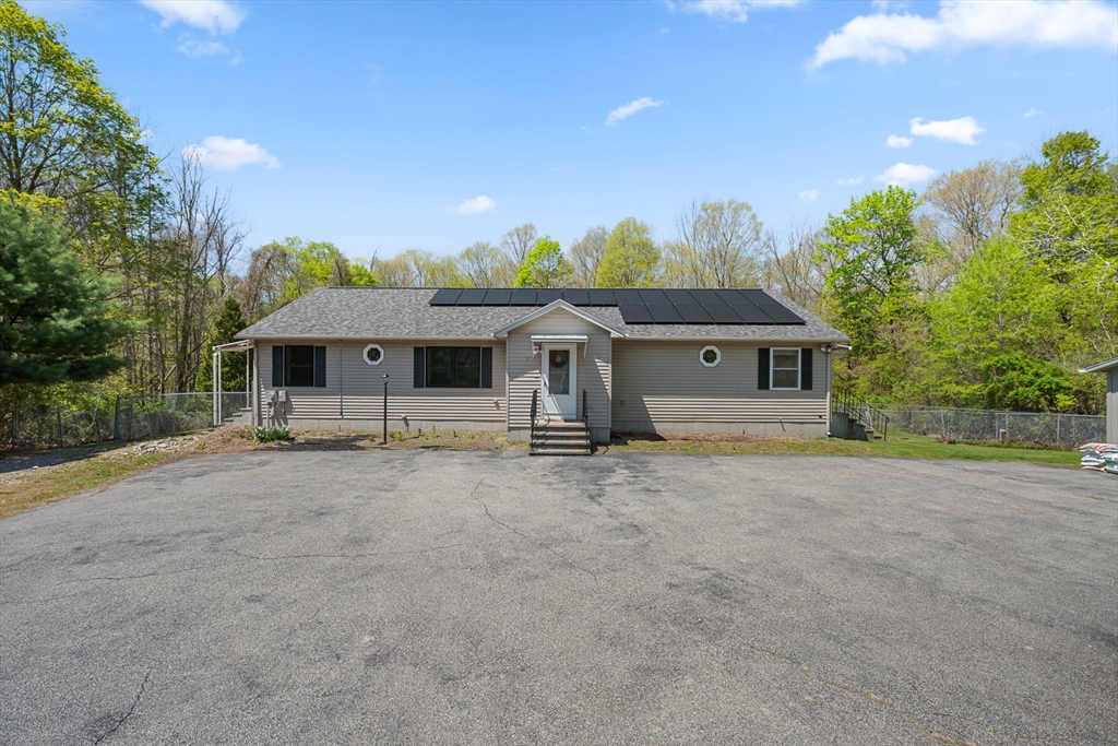 1 Woodmere Rd