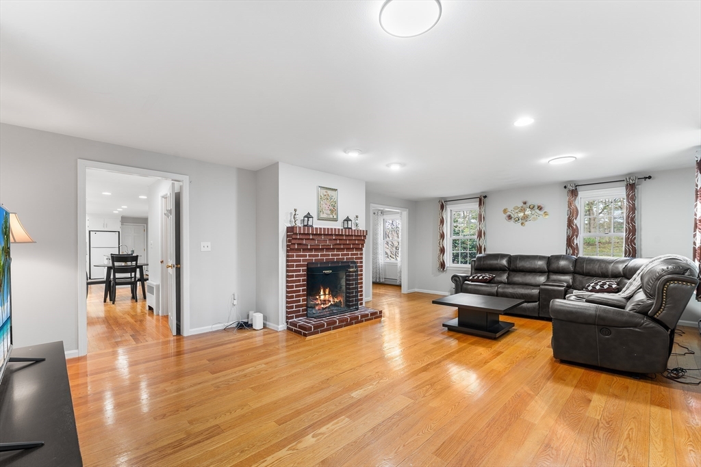 7 Providence Rd