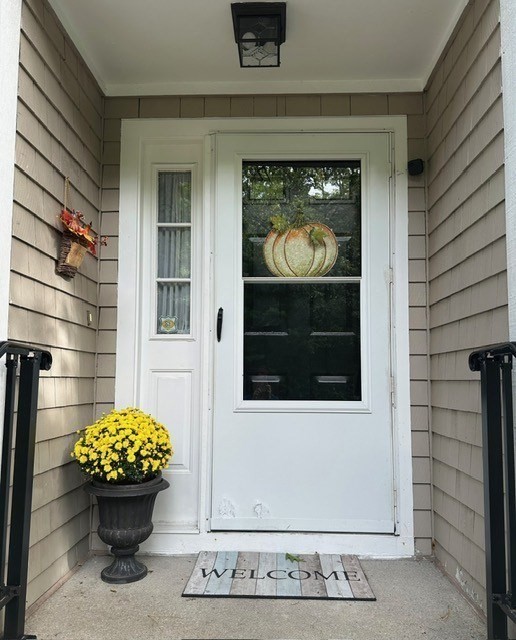 27 Megansett Dr 27
