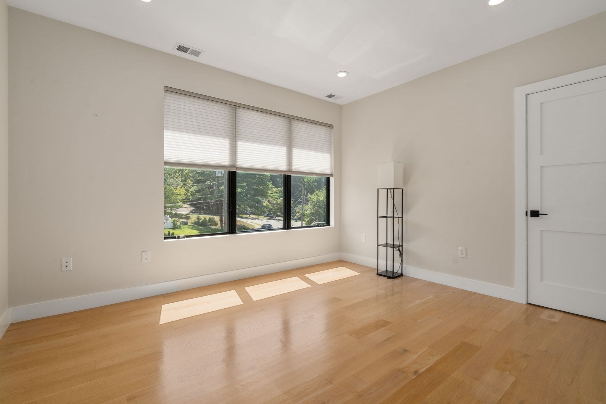 20 Peach Tree Lane, Newton, MA, 20 Peach Tree Lane, Newton, MA Photo #13