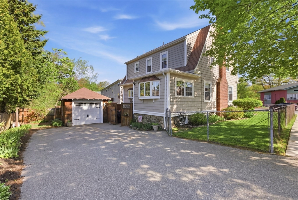 181 Franklin St, Stoneham, MA Photo #4