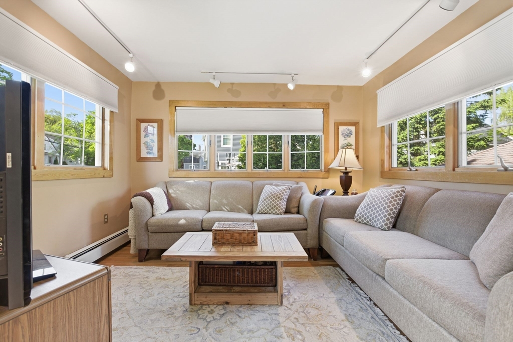 181 Franklin St, Stoneham, MA Photo #12