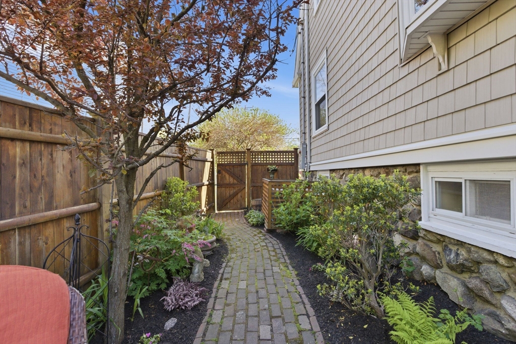 181 Franklin St, Stoneham, MA Photo #35