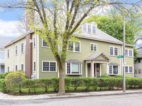 33 Halifax St 2 Boston MA 02130