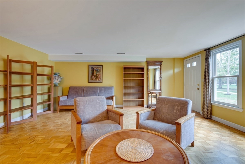 75 Page Rd 16