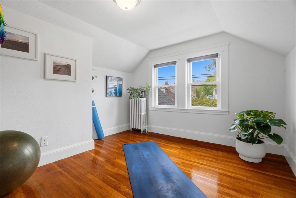 460 Baker Street, Boston, MA Photo #32