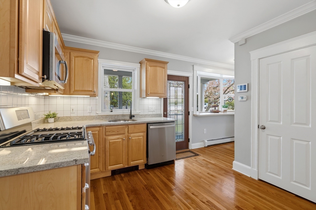 460 Baker Street, Boston, MA Photo #23