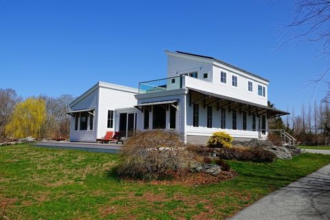 263 Indian Point Tiverton RI 02878