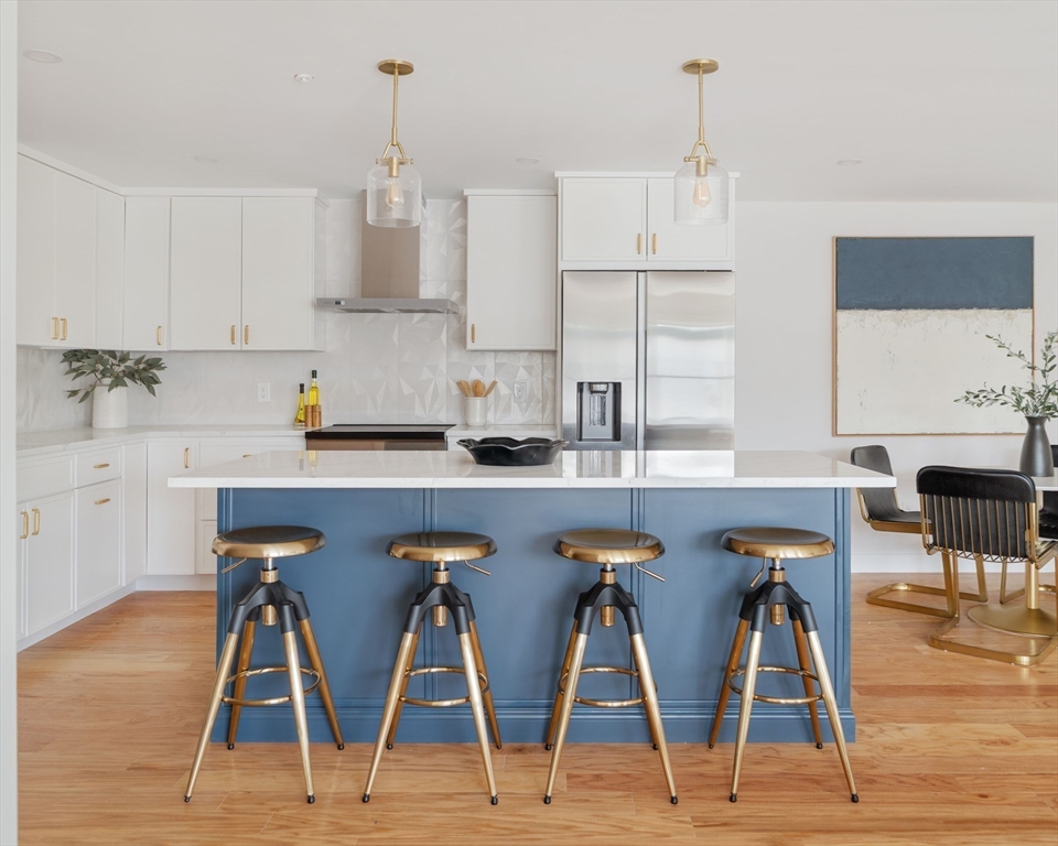 655 Saratoga Street 1