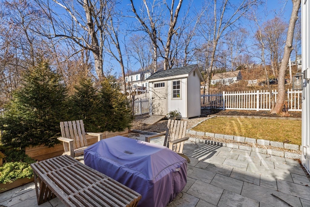 27 Broad Cove Rd, Hingham, MA Photo #30