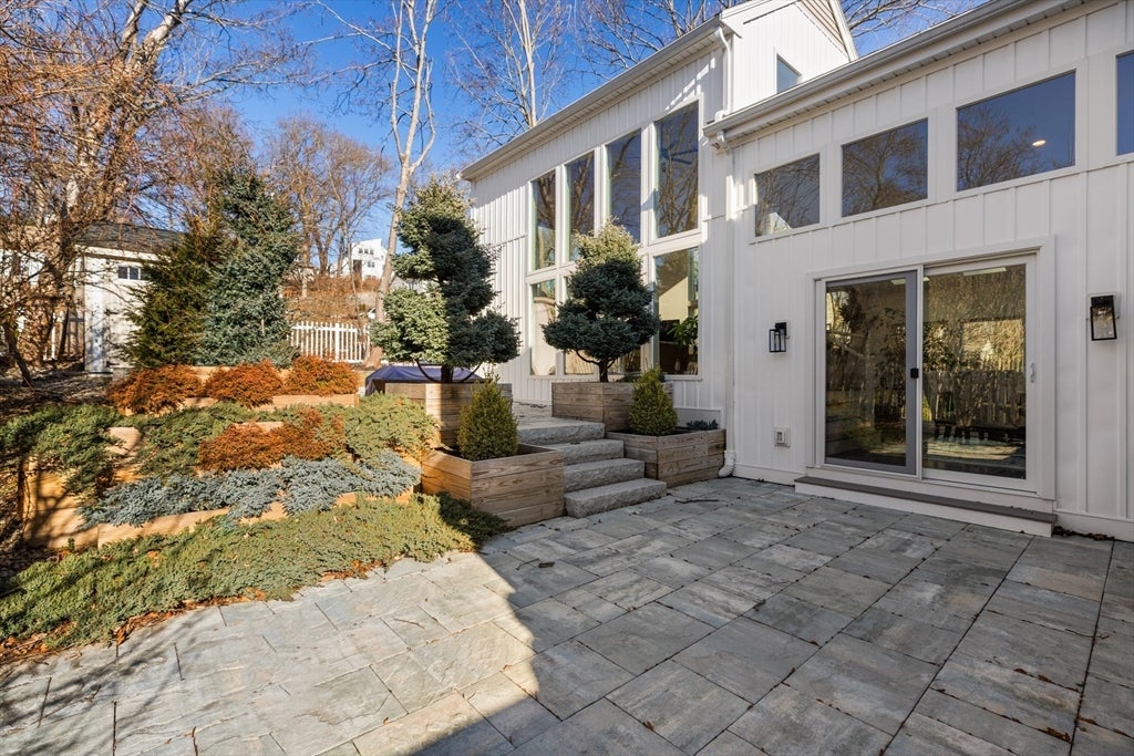 27 Broad Cove Rd, Hingham, MA Photo #1