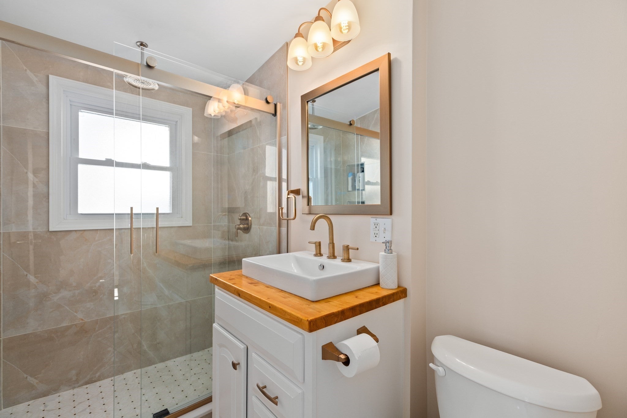 27 Broad Cove Rd, Hingham, MA, 27 Broad Cove Rd, Hingham, MA Photo #23