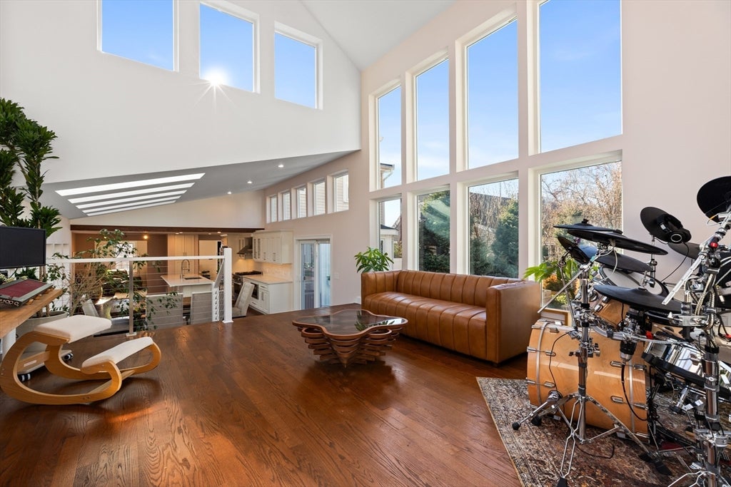 27 Broad Cove Rd
