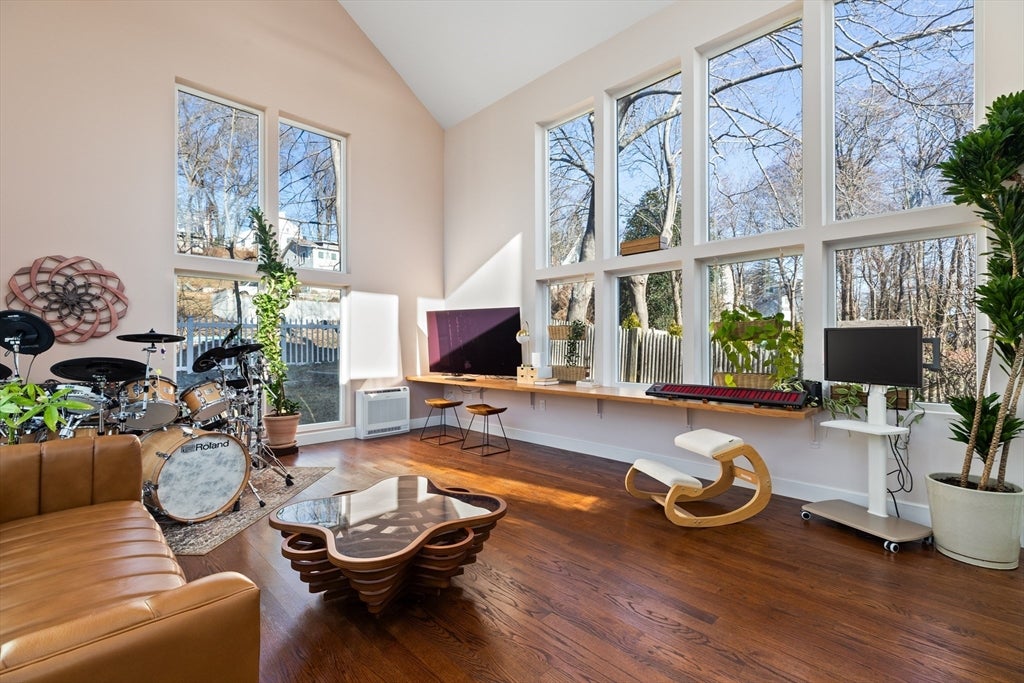 27 Broad Cove Rd