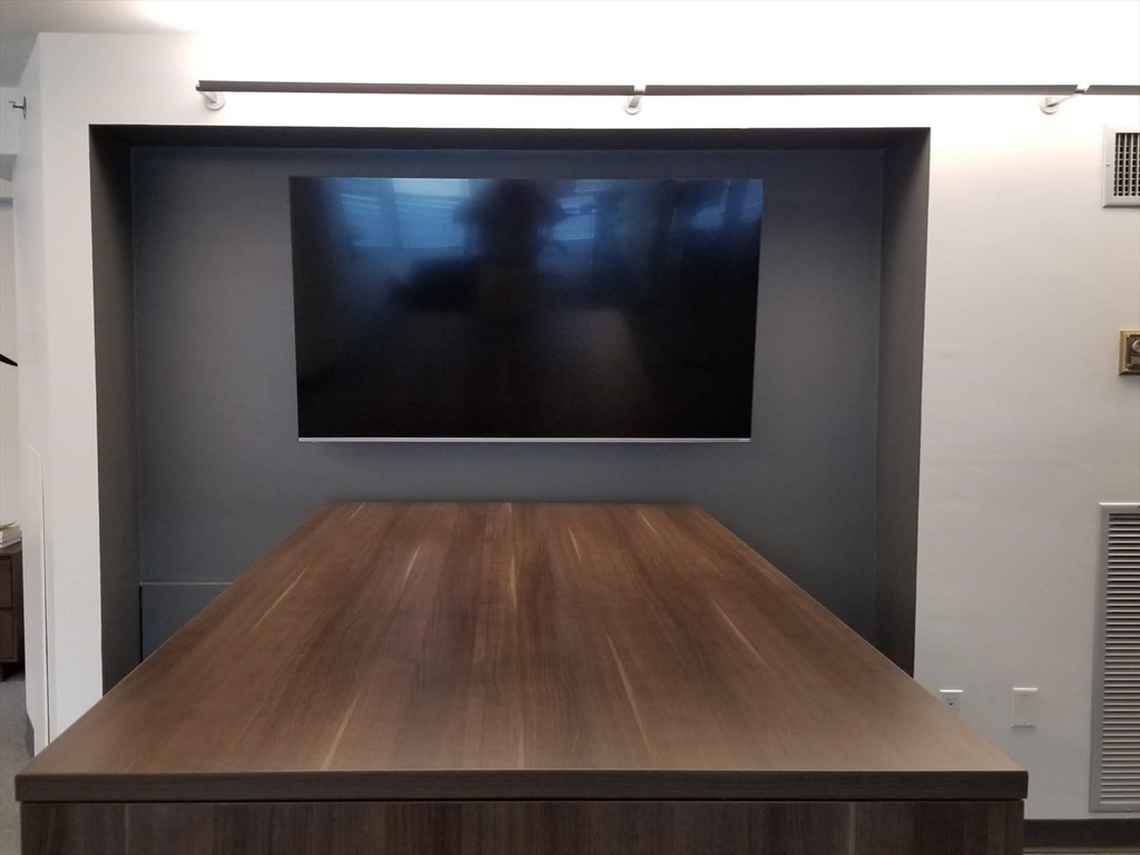 10 Rogers St 120+121