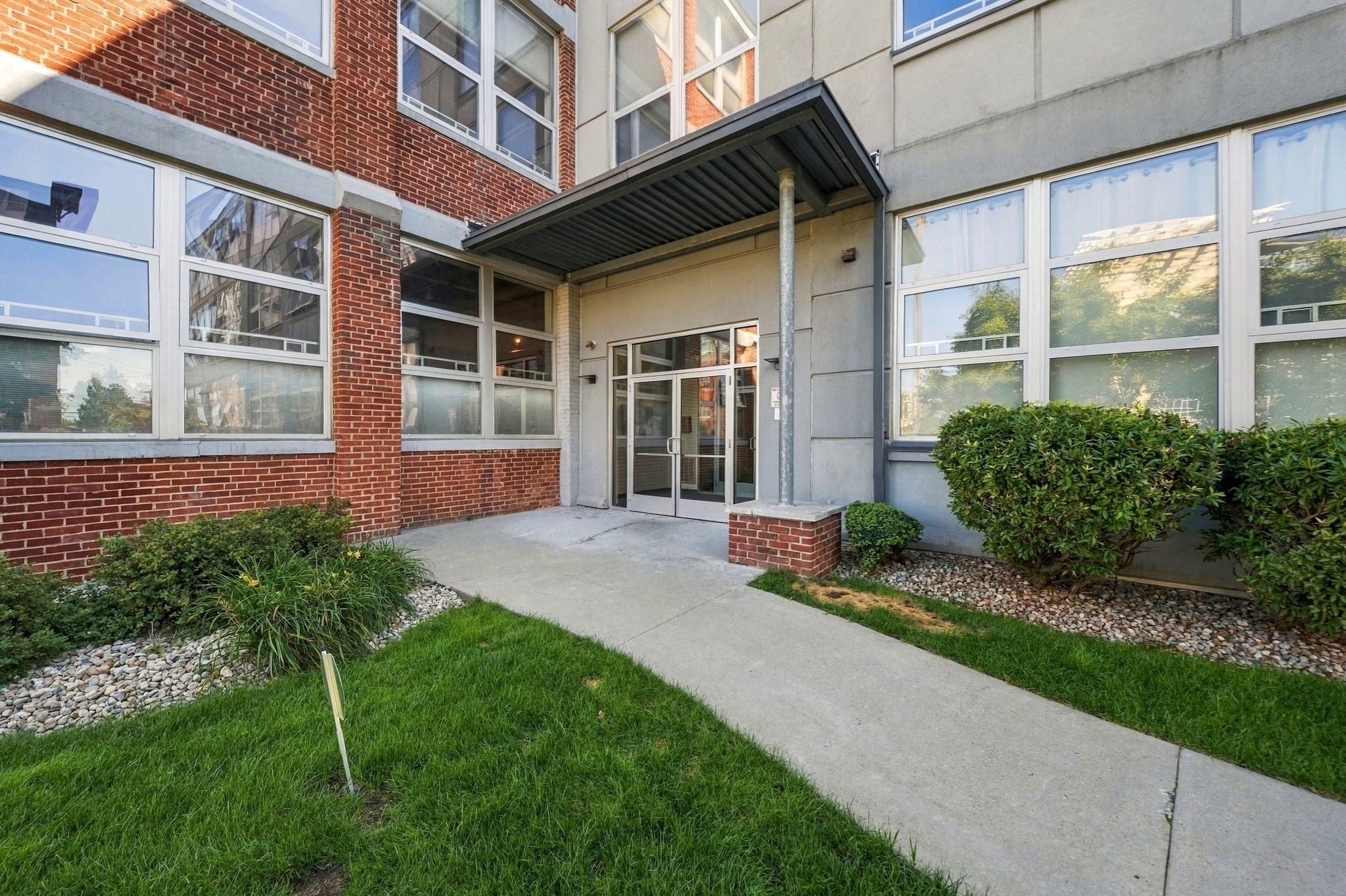 Photo of 120 Holmes St, Quincy, MA