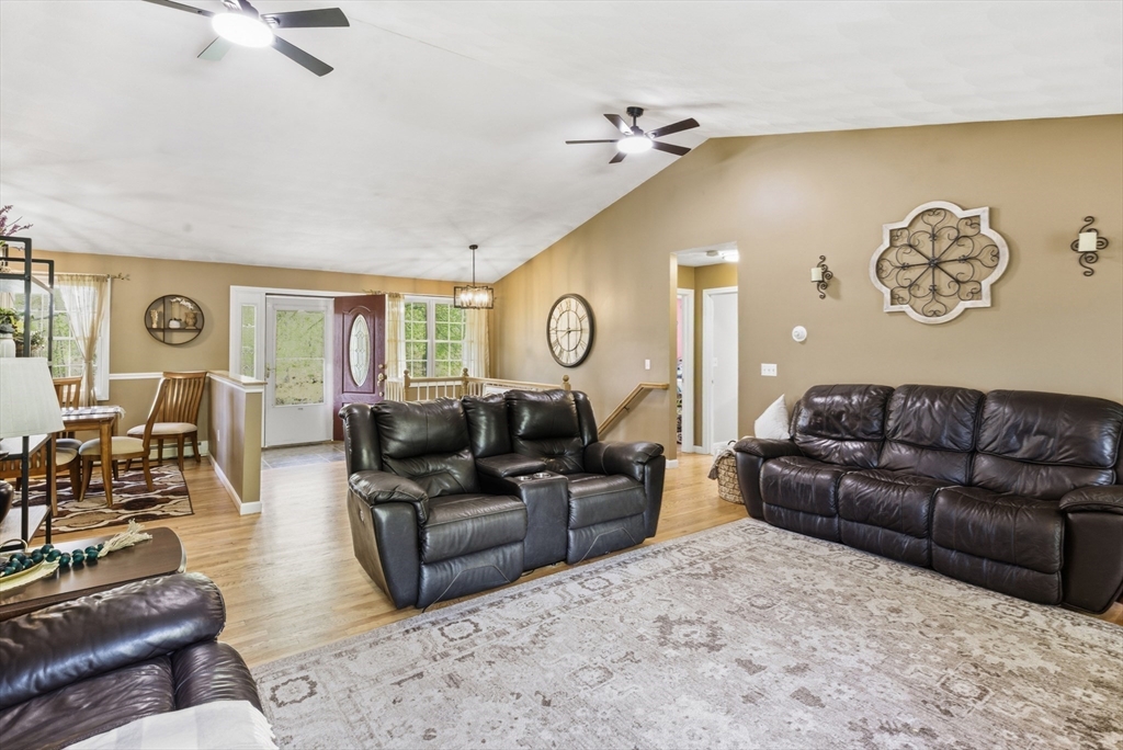 99 Burlingame Rd, Smithfield, RI Photo #11
