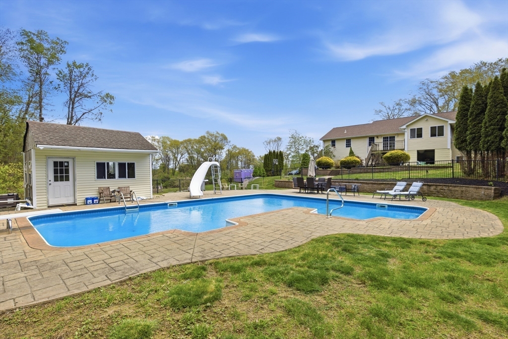 99 Burlingame Rd, Smithfield, RI Photo #4