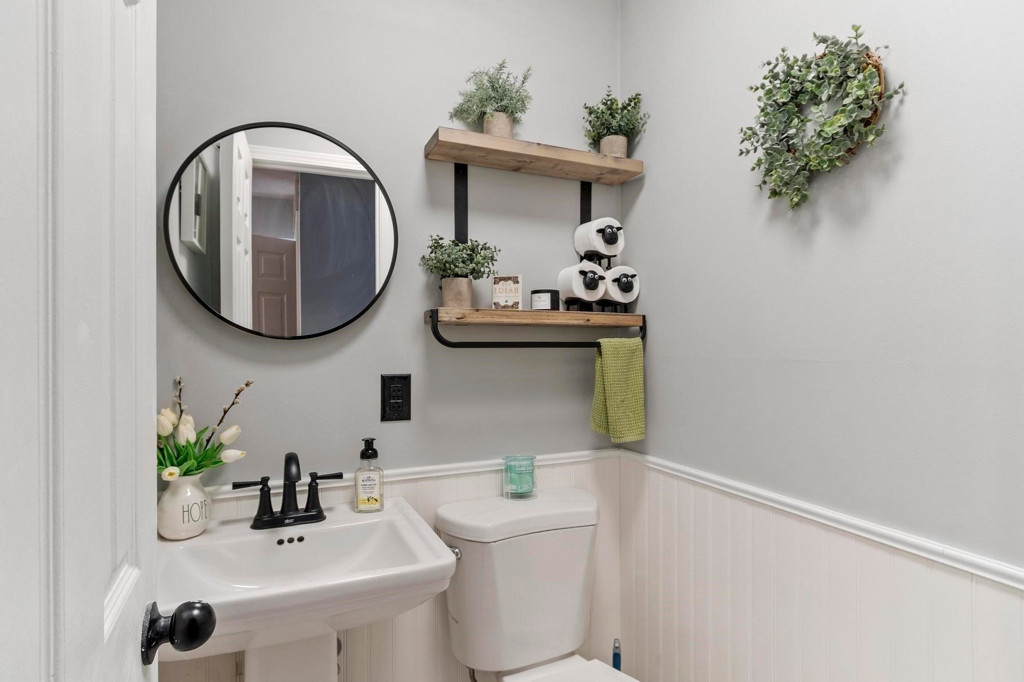 84 Waterford Dr #84, Worcester, MA, 84 Waterford Dr #84, Worcester, MA Photo #17