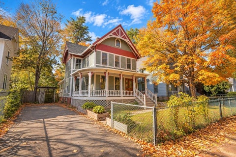 Photo of 70 Buckingham St, Springfield, MA 01109 (MLS # 73596799)