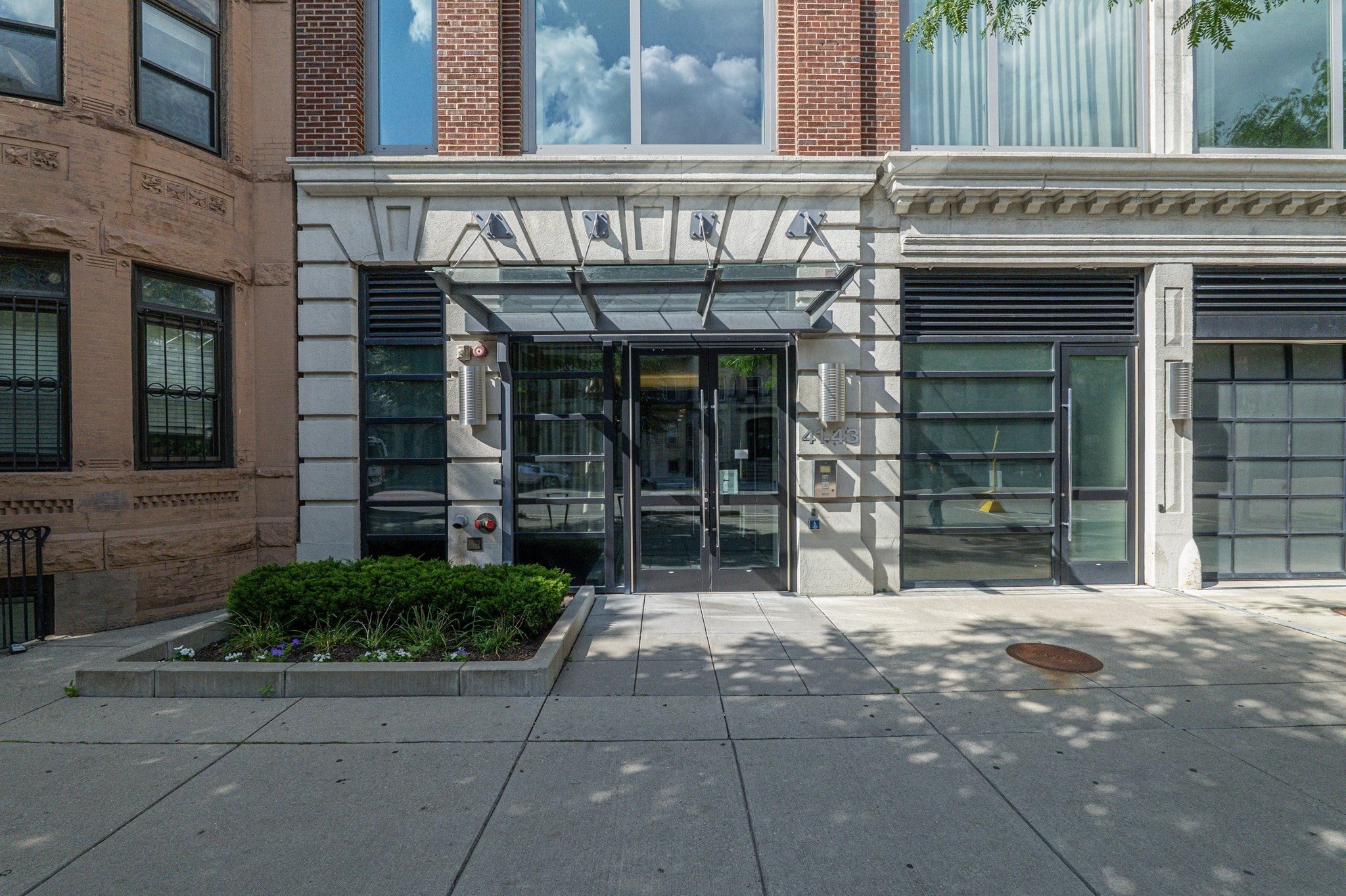 43 Westland Ave 409