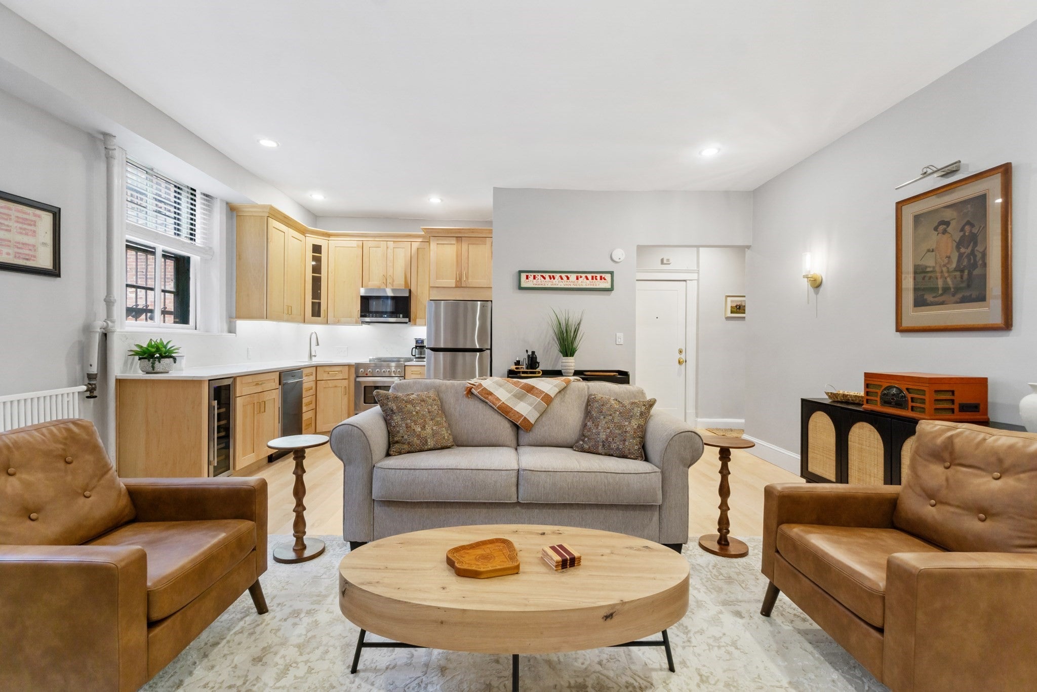 Photo of 135 Marlborough St, Boston, MA