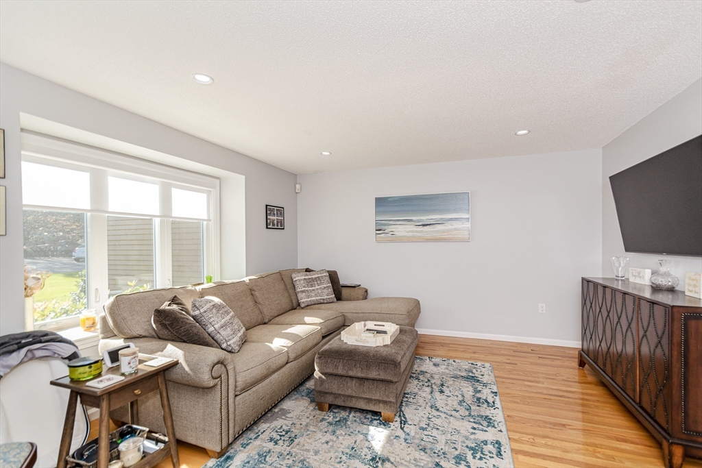1003 Lewis O Gray Dr 1003