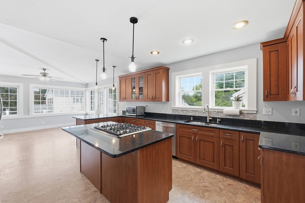 117 Cook Ln
